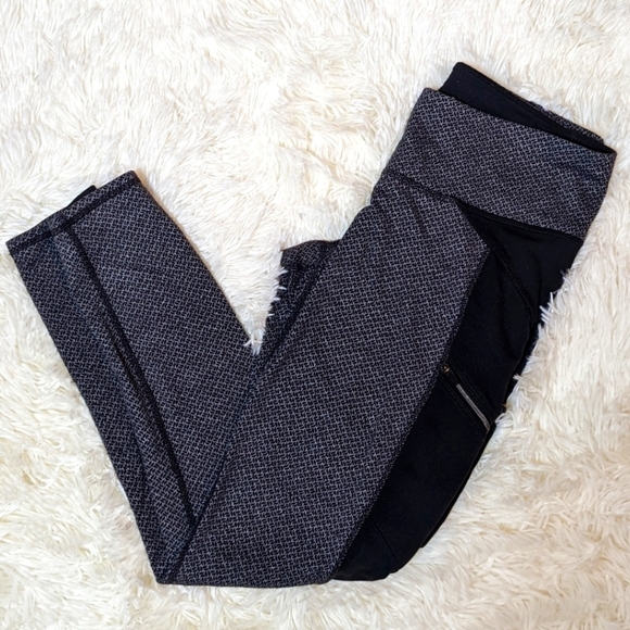 Athleta Criss-Cross Drifter Size Small Black and Gray Tights Blacks - Picture 1 of 5